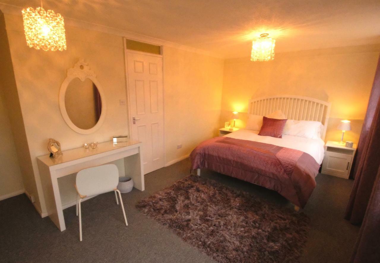 Villa Cedar Court Central Cheltenham Town House Extérieur photo